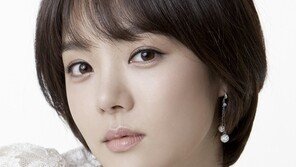 채림, 가오쯔치와 두번째 이혼설…전 소속사 측 “이미 계약 만료, 근황 몰라”