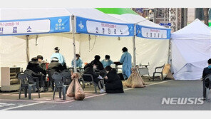 경주서 80대 남성 사망 후 코로나 확진…일가족 8명 무더기 감염