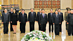김정일 사망 9주기… 김정은, 금수산태양궁전 참배