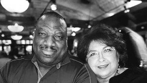 님아 그 손 놓지마오…‘코로나 투병’ 60대 교사부부, 한날한시 사망