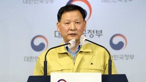 의료인·노인 등 끝나고 일반국민 백신 맞는다…빨라야 내년 하반기 예상