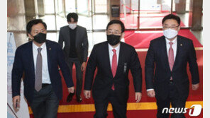 국민의힘 불만 폭발? ‘다윗’ 주호영이 ‘직’을 던진 이유