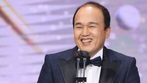 “재석이형 집값 좀 잡아줘”…월세살이 김광규, 한 맺힌 수상소감