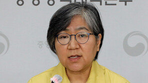 정은경 “코로나 확산세 유지, 수도권 중심 지역감염 위험 매우 높아”