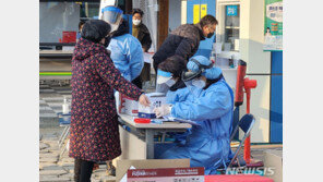 비수도권 신규확진, 나흘째 300명대…요양·종교시설 중심 확산