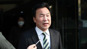 손학규 “이명박·박근혜 사면하라…그게 문대통령 참회의 시작”