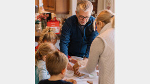 [책의 향기]건강하게 오래 살려면 옆사람과 많은 대화를