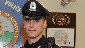 아이 위해 음식 도둑질한 여성…경찰은 수갑 대신 돈 건넸다