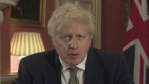 ‘하루 5.8만명 확진’ 영국, 결국 잉글랜드 봉쇄