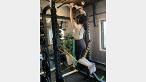 사유리 “64→54.5…다시 몸 만들기”…출산 두달 만에 완벽 몸매