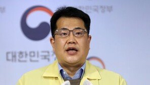 방역당국 “완만한 감소세…긴장 이완되면 재확산 가능성 크다”