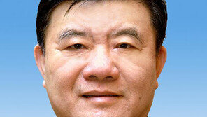 “중국 보건장관 3월 말 임상 안끝낸 시노팜 백신 접종”