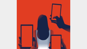 고교 여자화장실 ‘불법촬영’하려다 들통…40대 교사 징역 3년