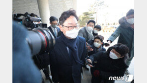 박범계 ‘고시생 폭행’ 의혹에 “제가 당할 뻔” vs “변명”