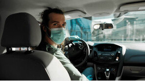 ‘노 마스크’ 만취 승객 친히 경찰서로 모신 친절한 택시기사