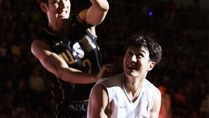 ‘농구 대통령’ 두 아들, 인기도 나눠 가졌다