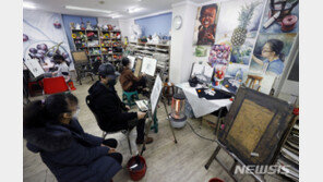 학원 ‘9인 이하’ 운영재개…교육부 현장 방역점검