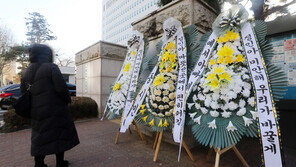 ‘정인이 사건’ 첫재판 뜨거운 관심…중계법정 2곳 둔다