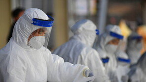 코로나19 신규확진 870명…사흘 연속 1000명대 아래