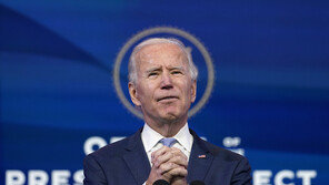 펜스 美부통령, 바이든 당선 선언…의회 인증절차 완료