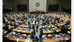 美의회 인권위 의원들 “대북전단금지법, 北에 항복”