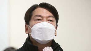 안철수 “文, 부동산 정책 대전환해야…재개발 규체 철폐”