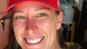 의사당 난입 사망자는 공군 출신 여성, 열혈 트럼프 지지자