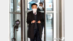 ‘주식 논란’ 김진욱 “재무개선 위해 유증 참여…위반 아닌 걸로 안다”