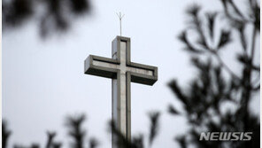 방역당국 “종교시설 거리두기 위반 사례, 신고 많아”