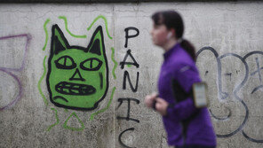 영국,  모든 외국인 입국자에 코로나 음성 증명서 요구