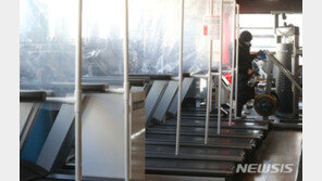 “그냥 망하란 소리” “겨우 숨통 트이는 기분”…실내체육시설 희비