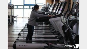 거리두기 열흘 뒤 완화…부메랑 맞은 교회 전철 밟을까 우려도