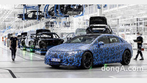 “대시보드 전체가 디스플레이”… 벤츠, AI 기반 새 인포테인먼트 ‘MBUX 하이퍼스크린’ 공개