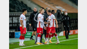 ‘코로나19 완치’ 황희찬 시간이 더 필요해…“몸 상태 끌어올리는 단계”