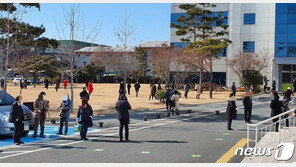 ‘운영중단’ 경고…부산 세계로교회 목사 “종교탄압, 대면예배 계속”