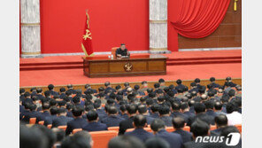 리선권, 자리 유지했다…대미라인 두드러진 변화는 아직