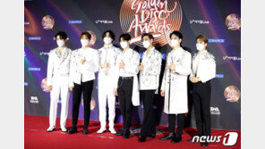 JYP “갓세븐, 전원 재계약 않기로…새로운 미래 기원”