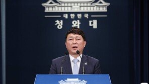 최재성 靑수석 “李·朴 사면, 국민 눈높이서…정치공방 사안 아냐”