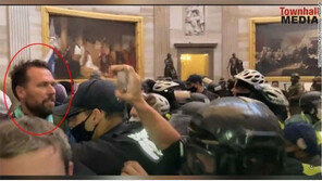 ‘펠프스 동료’ 전 美수영 국가대표, 의회폭동에 가담해 기소