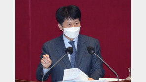 與 오기형 “공매도 금지 조치 풀어야…부작용 우려”