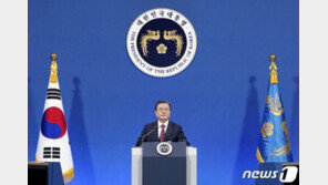 文 “사면 말할 때 아니다”…심경 복잡한 이낙연 “대통령 뜻 존중”