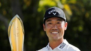 3타 뒤지다 3연속 버디 케빈 나, 4시즌째 1승씩