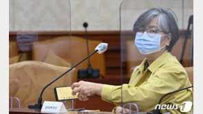 [속보]신규확진 386명, 이틀연속 300명대…서울 62일 만에 두자리