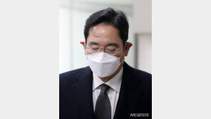 “이재용, 코로나 백신 확보 위해 출국 준비 중이었다”