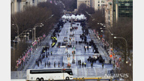 [바이든 시대]코로나가 바꾼 취임식 풍경…텅 빈 펜실베이니아길