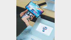 LG, 5조 적자에 스마트폰 사업 정리 수순… 전기車부품 등 미래사업 집중