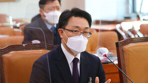 ‘권력 수사’ 공수처 출발한다…김진욱 처장, 오후 취임