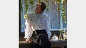 이영애·고현정, ‘51세’에도 여전한 ‘극강 동안 비주얼 여신들’