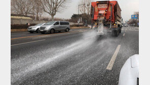 40억 상당의 제설제 살포한 서울시…“낭비” vs “안전 위해 필요”[청계천 옆 사진관]