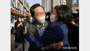 與 서울시장 후보 첫 대면…우상호 “박영선, 결심해줘 고맙다”